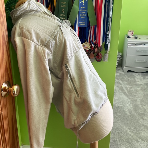 Off white jacket - Picture 3 of 4